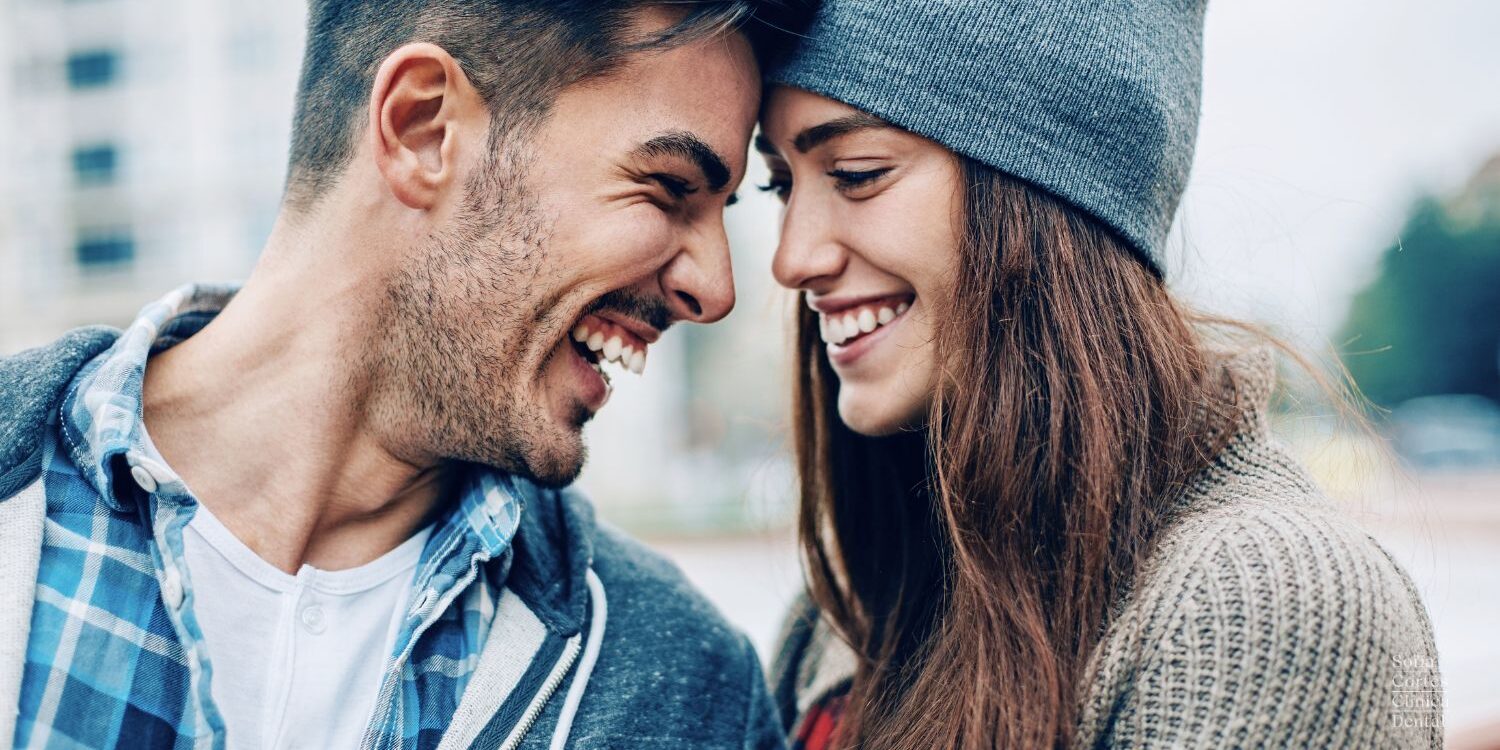 sonrisa-perfecta-sana-clinica-dental-en-valencia sonrisa-perfecta-sana-clinica-dental-en-valencia